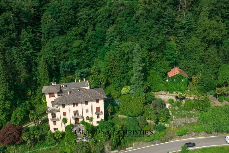 Strada Nazionale, Cannobio, Piedmont, Italy. - Photo 23
