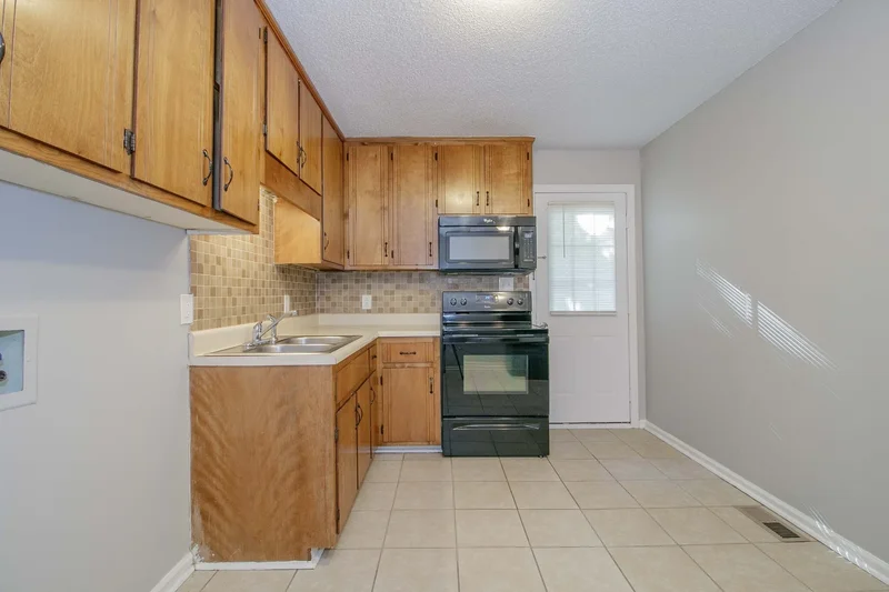 1088 Mcdaniel Rd, Clarksville, TN 37043, Clarksville, Tennessee, United States. - Photo 42
