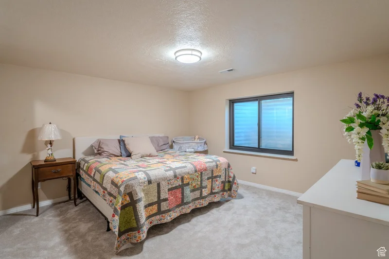 161 W SWEETBRIAR LN, Saratoga Springs, Utah, United States. - Photo 37
