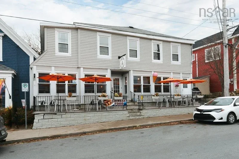 43 Queen Street, Chester, Nova Scotia, Canada. - Photo 2