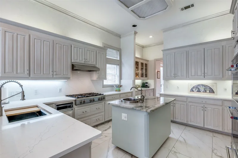 5415 Preston Fairways Circle, Dallas, TX 75252, Dallas, Texas, United States. - Photo 26