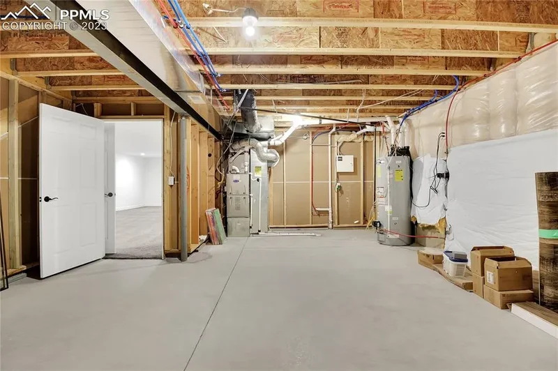 6676 Golden Briar Lane, Colorado Springs, CO 80927, Colorado Springs, Colorado, United States. - Photo 38