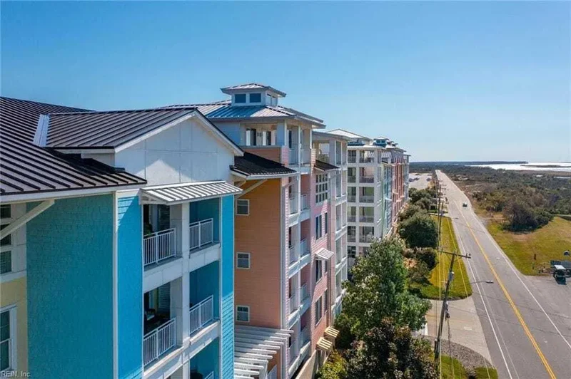 3700 Sandpiper Road, Virginia Beach, Virginia, United States. - Photo 5