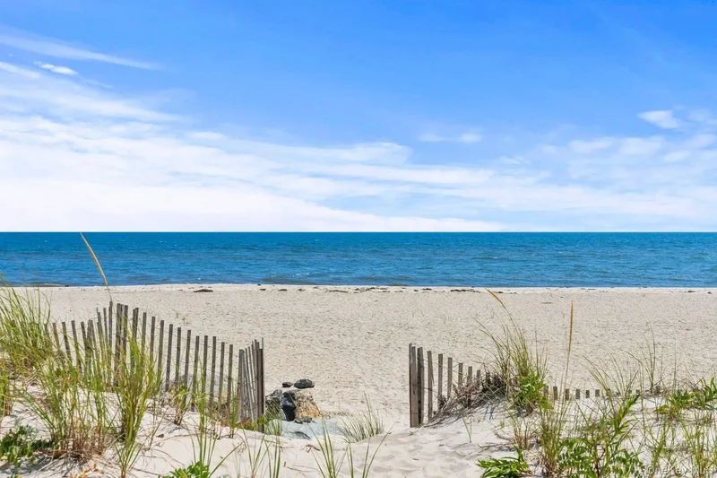 617 Dune Road, Westhampton, New York, United States. - Photo 30