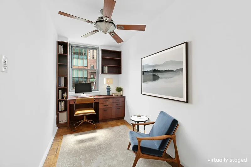 GRAMERCY PARK SOUTH, New York, New York, United States. - Photo 13