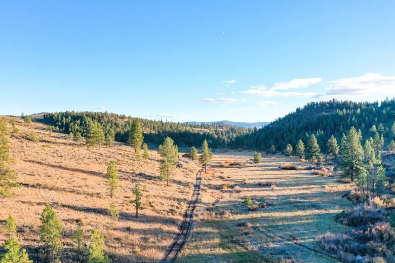 28000 SE Paulina Highway , Prineville, OR 97754, Prineville, Oregon, United States. - Photo 6