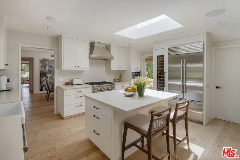 Single Family Residence in Los Angeles
