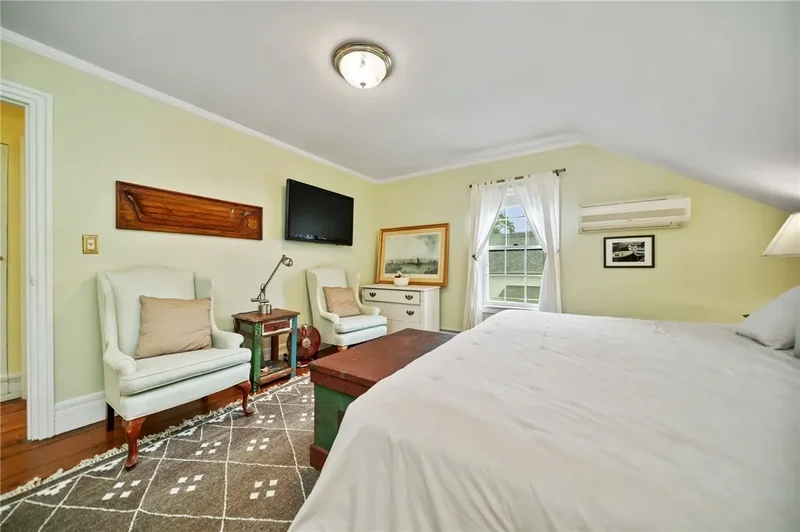 43 Poplar Street, Newport, RI, 02840, USA, Newport, Rhode Island, United States. - Photo 13