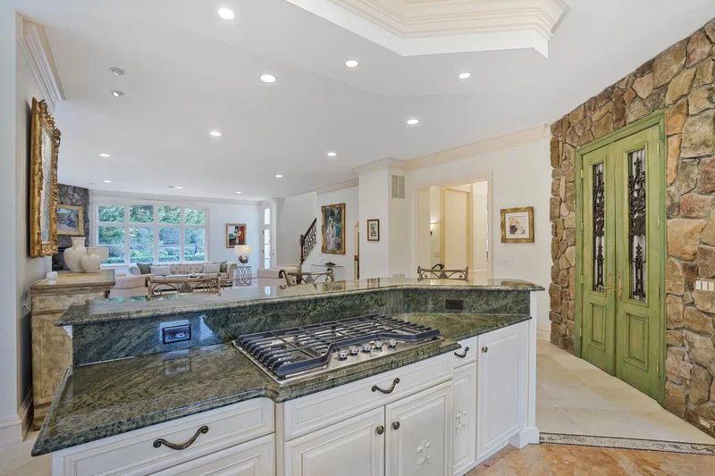 8023 Georgetown Pike, Mclean, VA 22102, McLean, Virginia, United States. - Photo 28