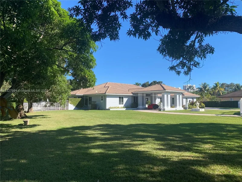 7625 SW 75th Ave, Miami, Florida, United States. - Photo 3