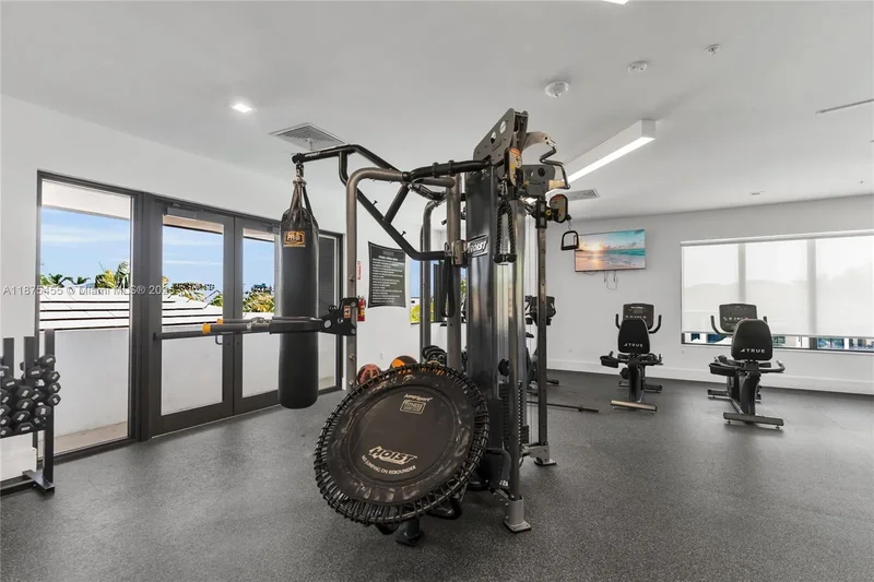 8279 NW 43rd St, Miami Springs, Florida, United States. - Photo 34