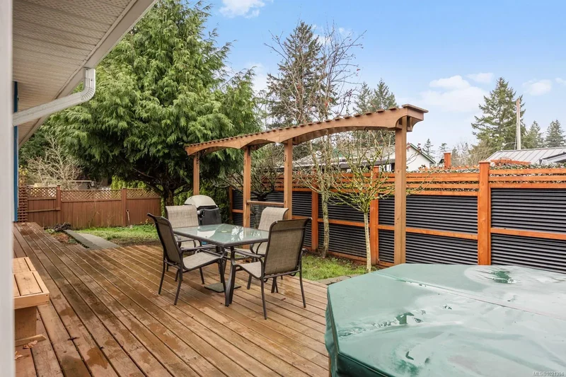 317 Quarry Rd, Comox, British Columbia, Canada. - Photo 18