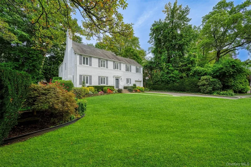 23 Parkside Drive, Great Neck, NY, 11021, USA, Great Neck, New York, United States. - Photo 38