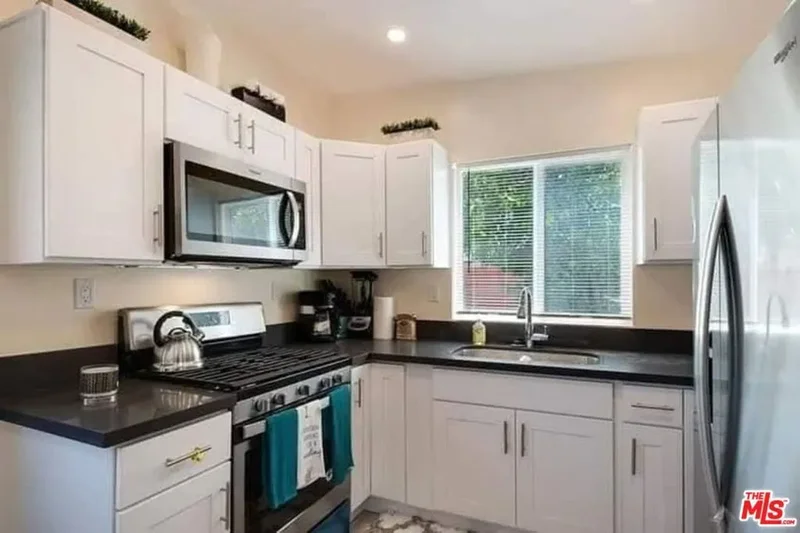 5133 Brynhurst Avenue, Los Angeles, California, United States. - Photo 27