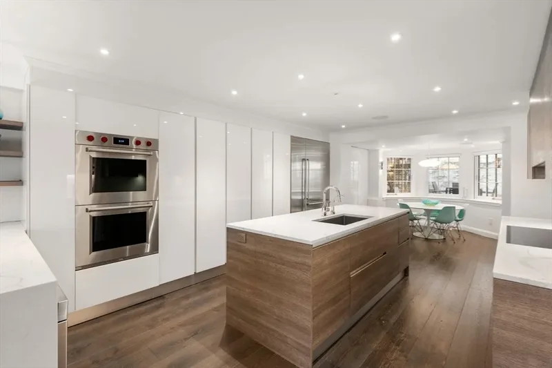 41 Chestnut St, Boston, MA 02108, Boston, Massachusetts, United States. - Photo 17