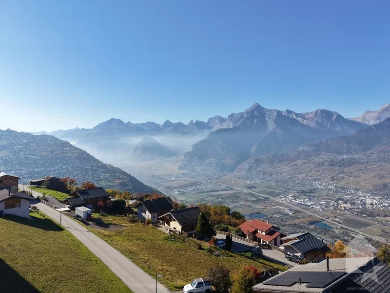 Appartement de 3.5 pièces à Veysonnaz avec jardin et 2 places de parc