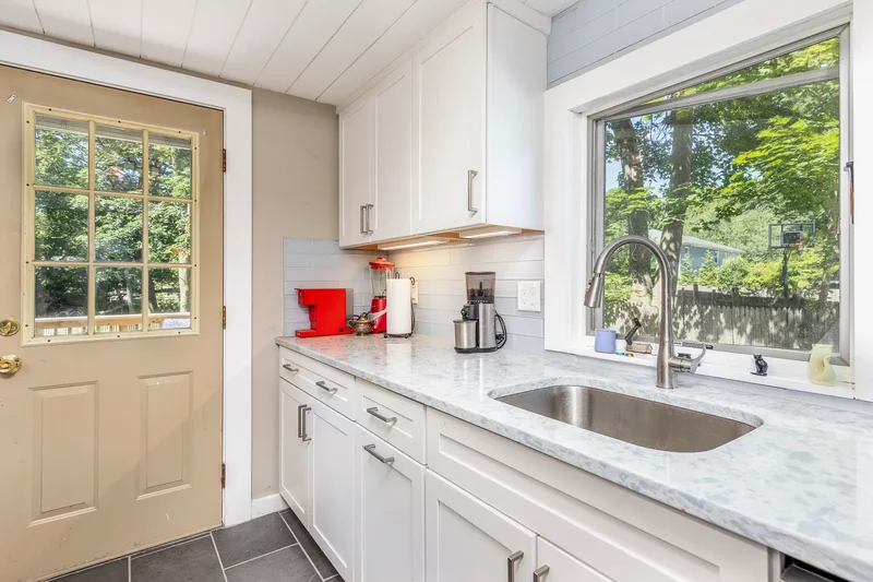 138 Jersey Street , Marblehead, MA 01945, Marblehead, Massachusetts, United States. - Photo 15