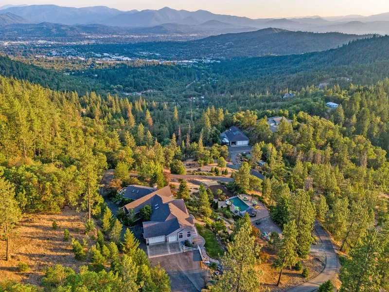 1489 Granite Hill, Grants Pass, OR, 97526, USA, Grants Pass, Oregon, United States. - Photo 95