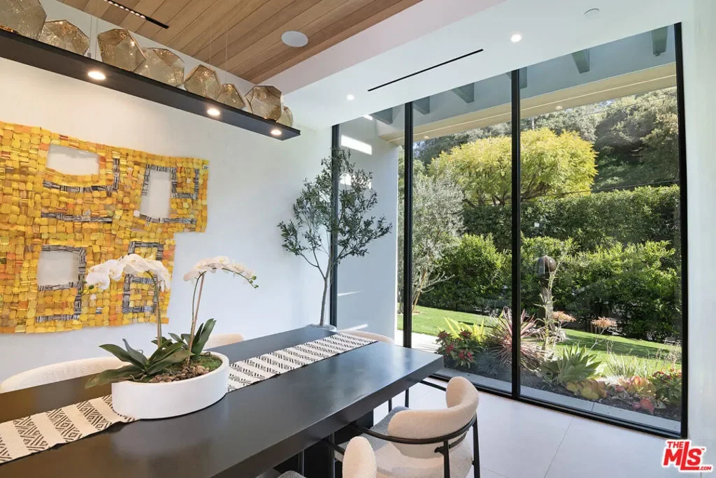 2641 Hutton Drive, Beverly Hills, California, United States. - Photo 52