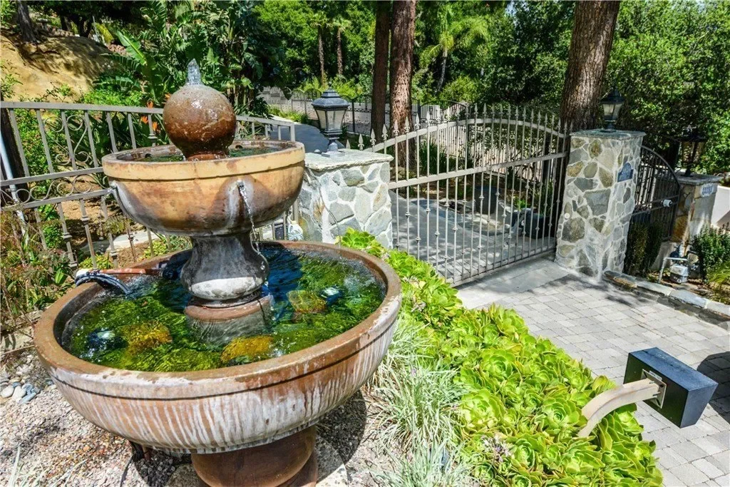22757 Plummer Street, Chatsworth, CA, 91311, USA, Los Angeles, California, United States. - Photo 11