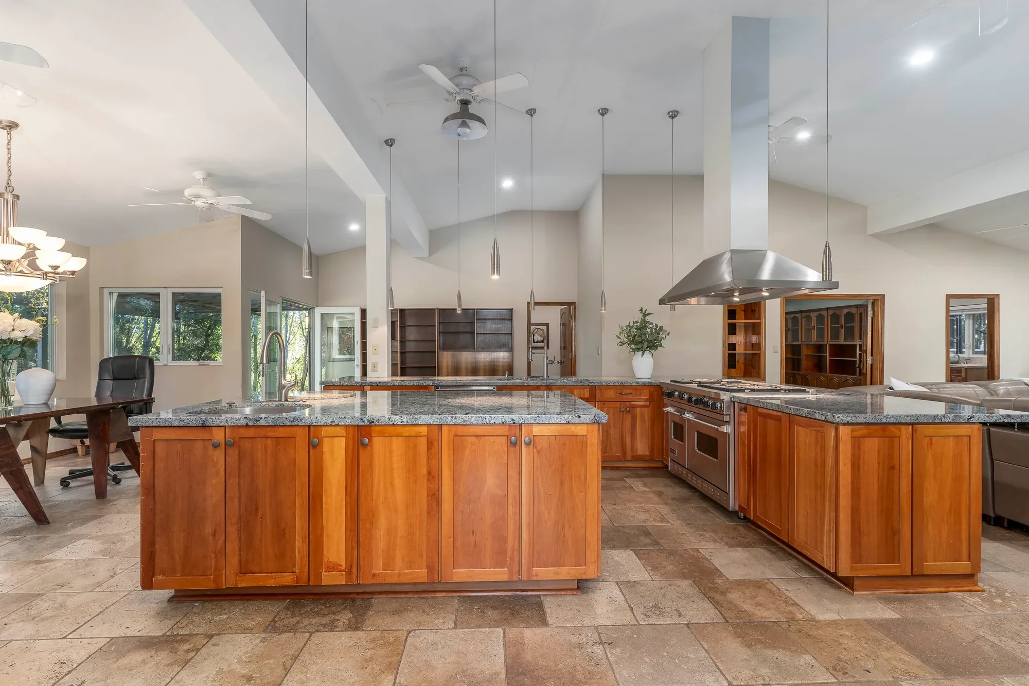 5653 Shirley Avenue , Tarzana, CA 91356, Los Angeles, California, United States. - Photo 26