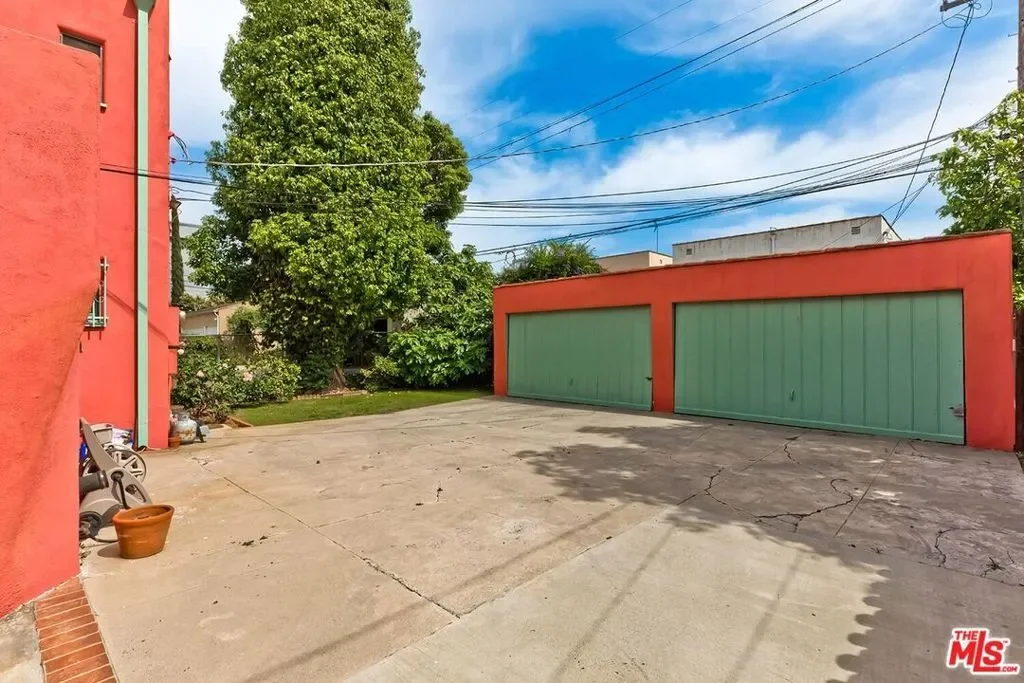 7932 Blackburn Avenue, West Hollywood, California, United States. - Photo 9