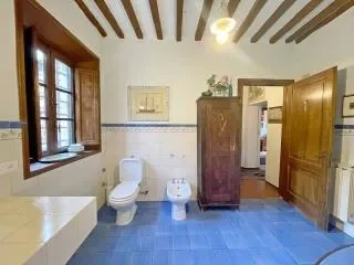 Gallery photo 2