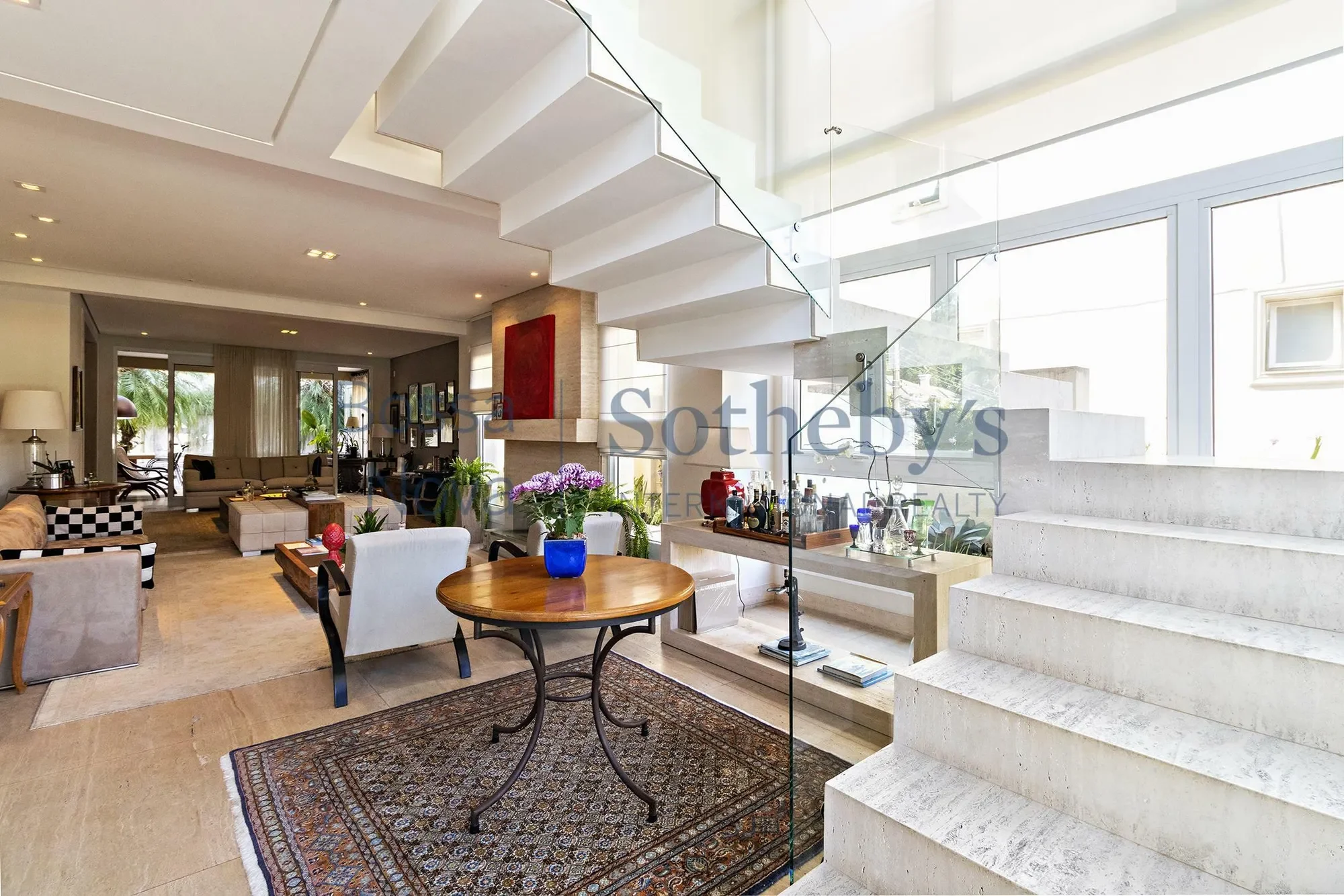 Gallery photo 9