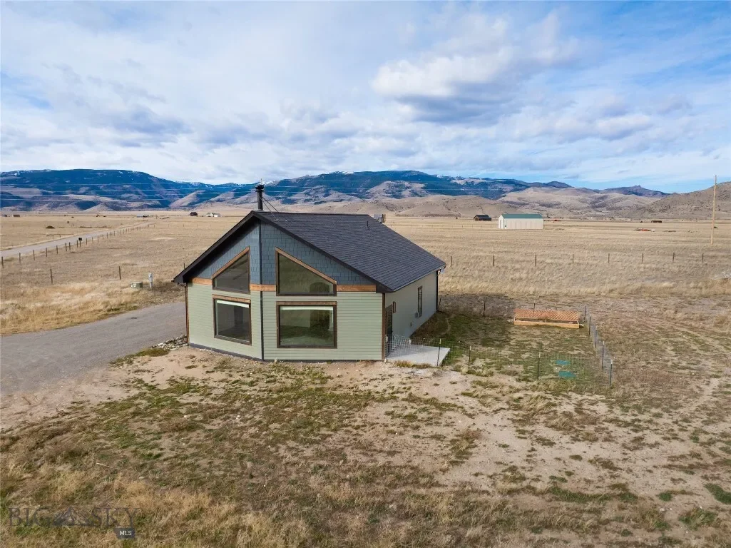 138 Inverness, Livingston, Montana, United States. - Photo 43