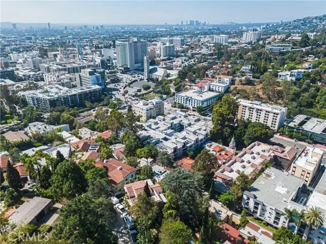 1940 N Highland , 26, Hollywood Hills, CA 90068, Los Angeles, California, United States. - Photo 36