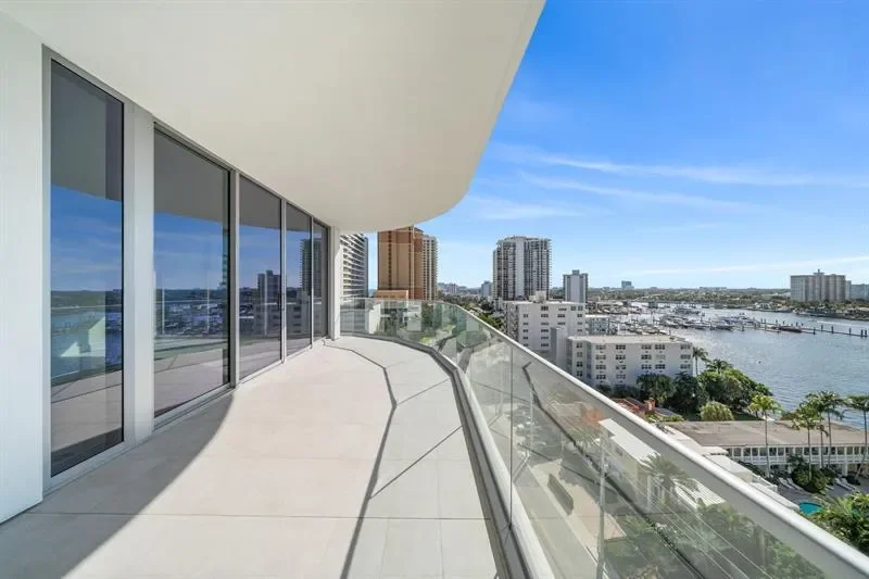 Exterior photo 12