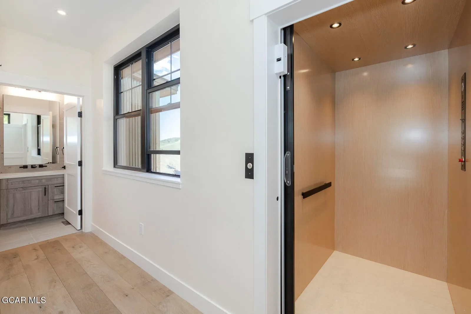 Gallery photo 2