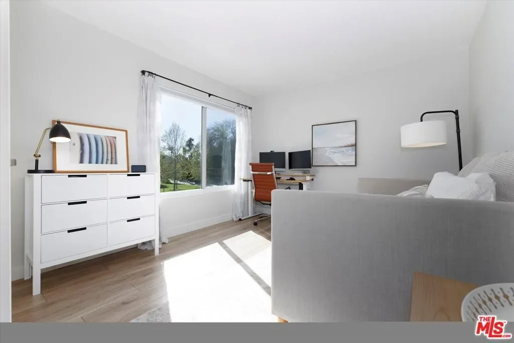 23351 Park Sorrento 71, Hidden Hills, California, United States. - Photo 4