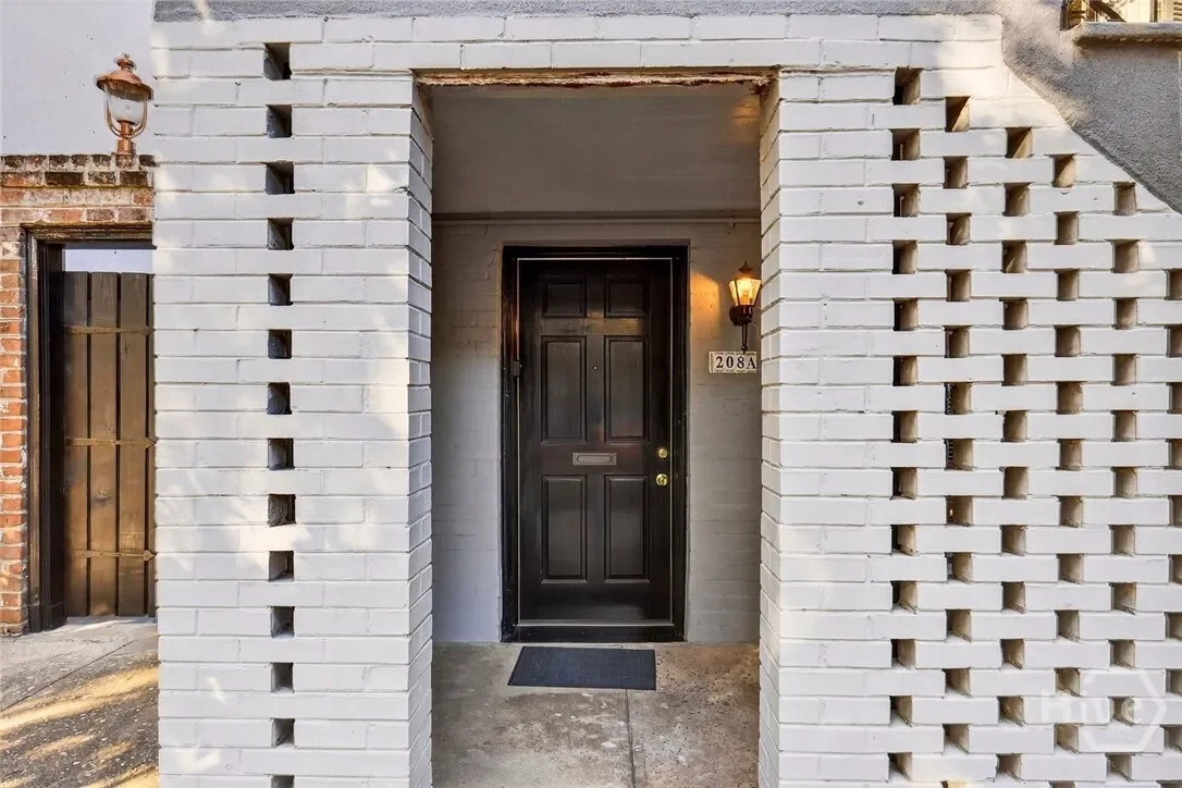 208 E Liberty Street, Savannah, Georgia, United States. - Photo 25