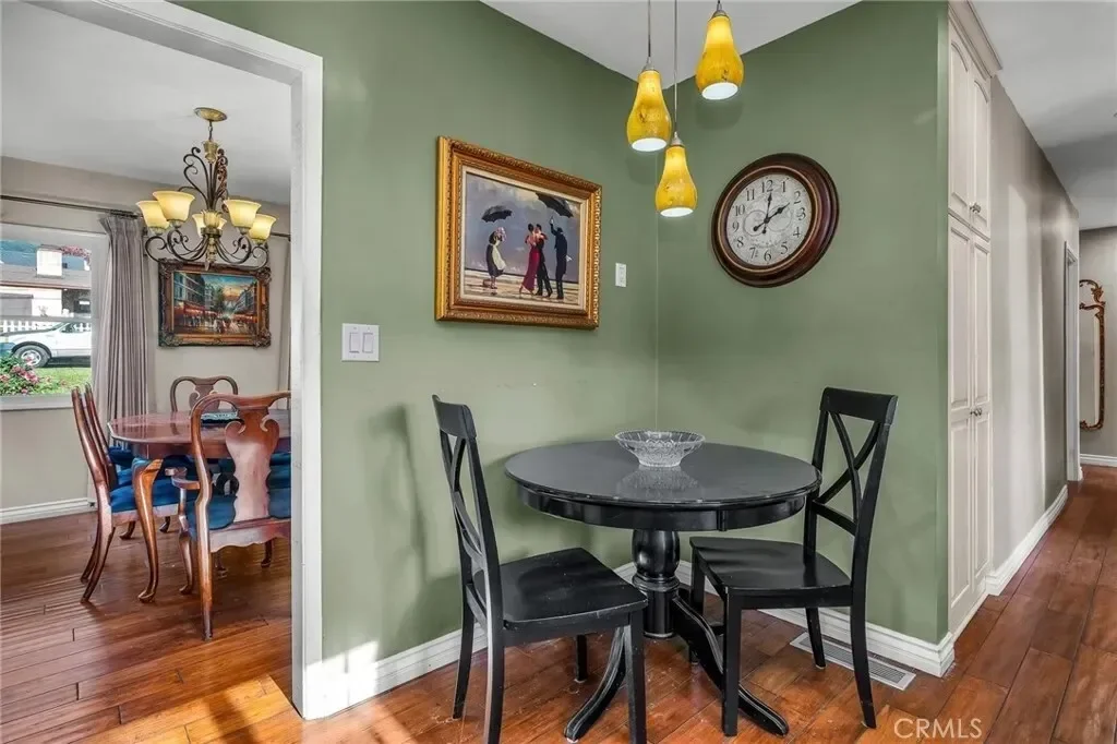 2544 Evelyn Street, La Crescenta-Montrose, California, United States. - Photo 7