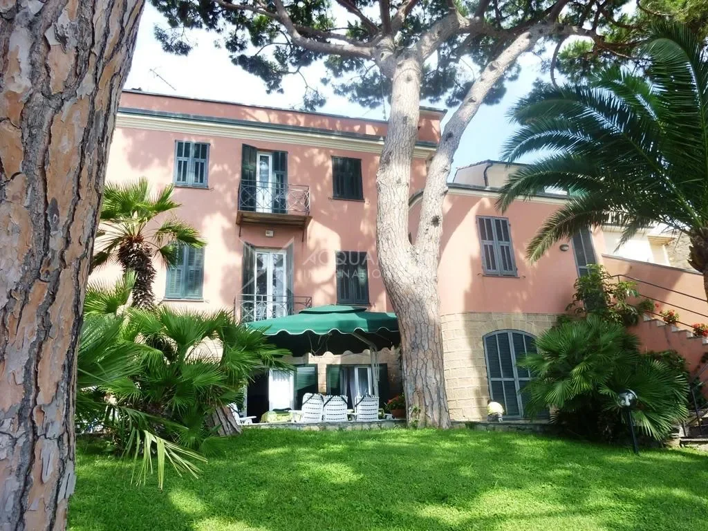 Bordighera, Liguria, Italy. - Photo 7