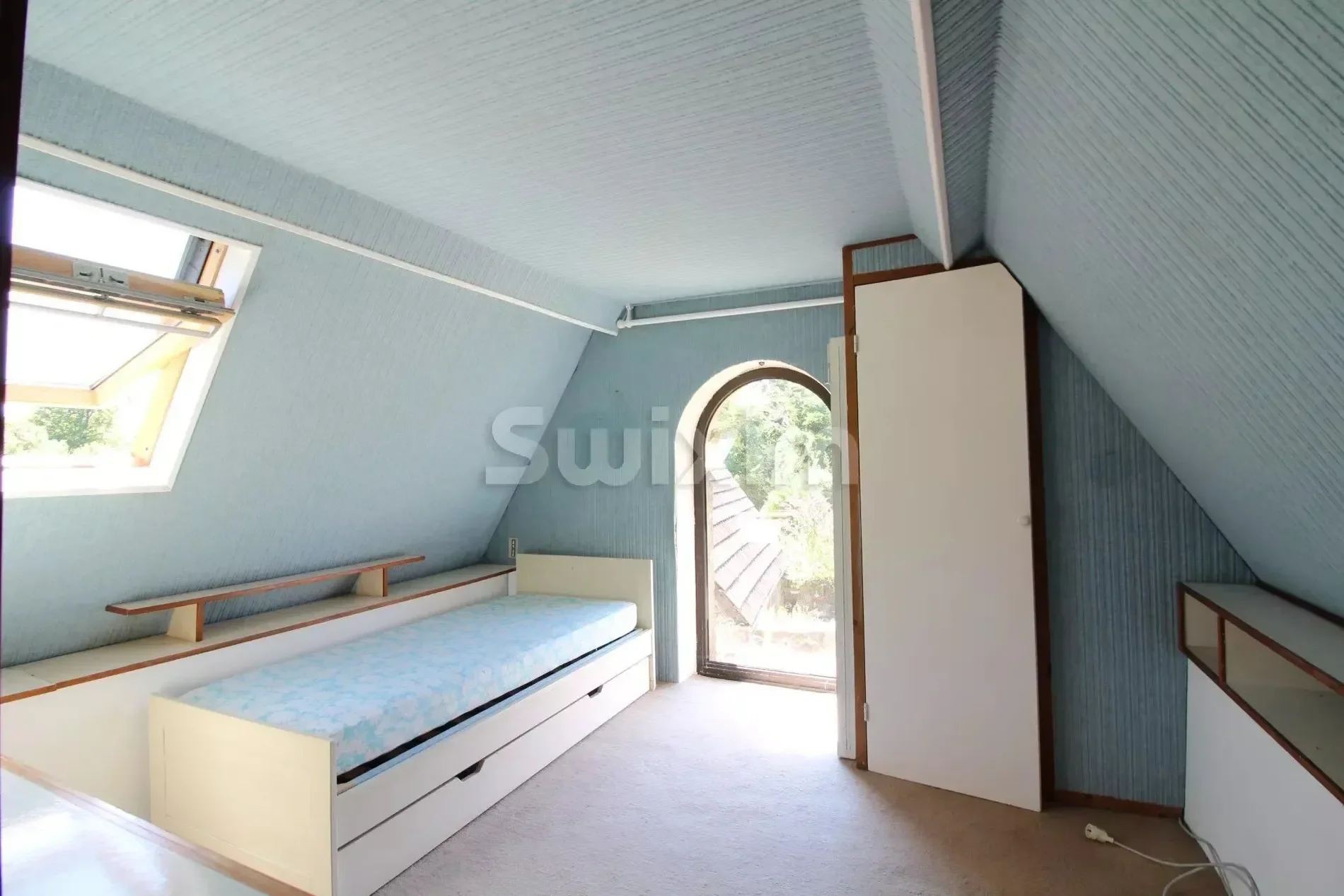 Gallery photo 2