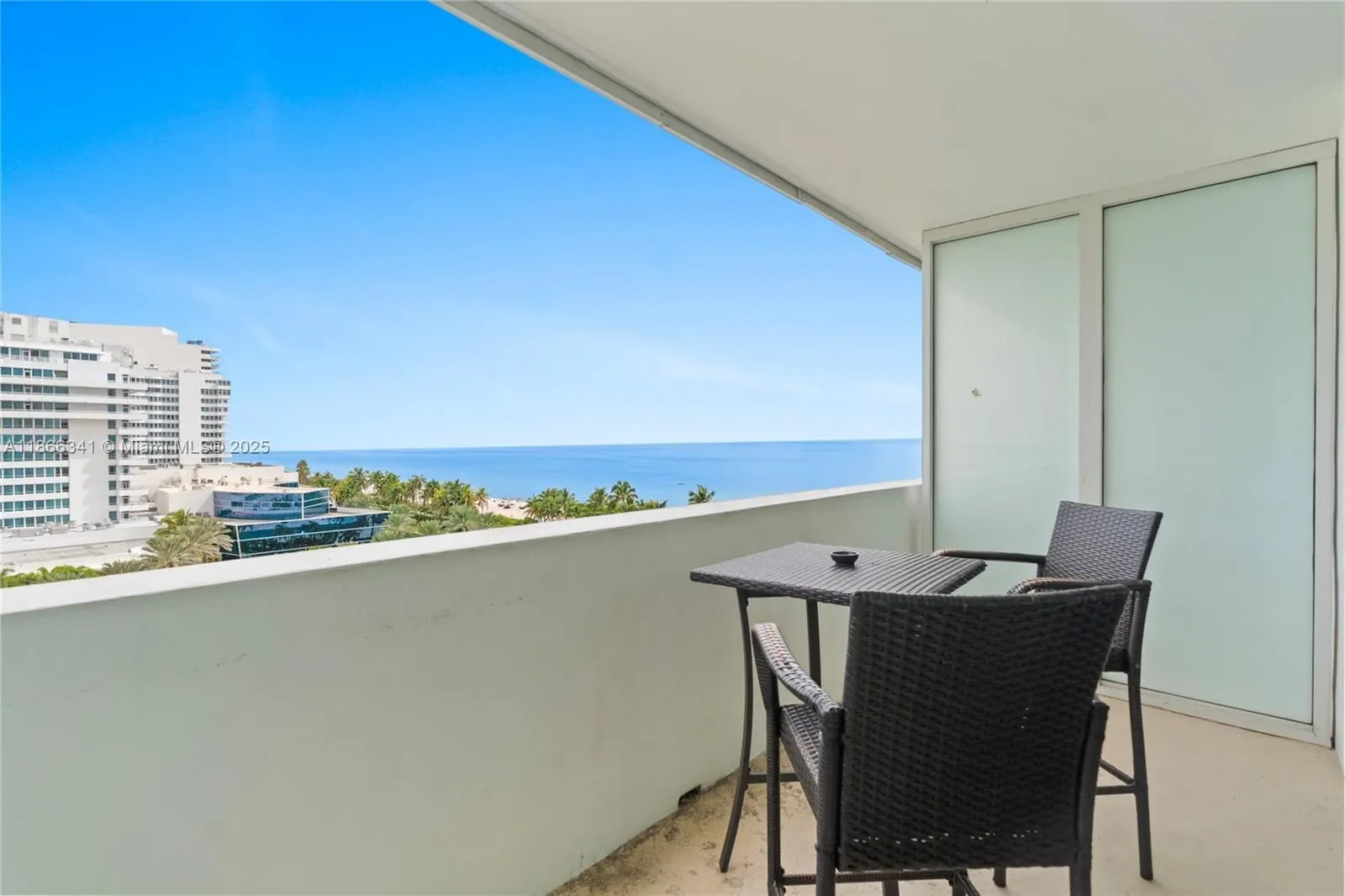 4391 Collins Ave 803, Miami Beach, Florida, United States. - Photo 1