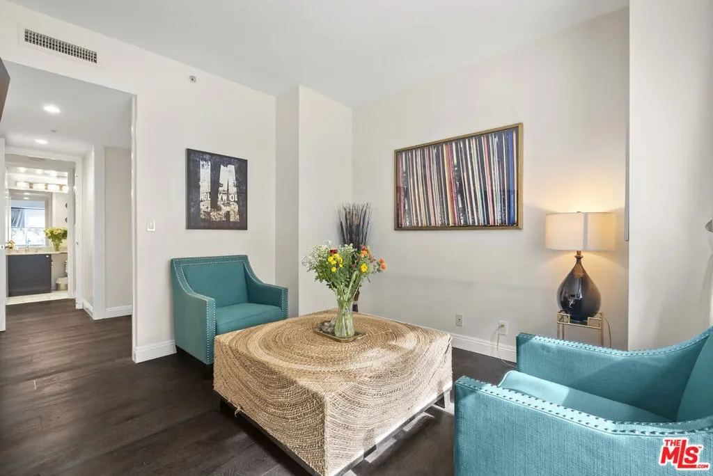 10520 Wilshire Boulevard 407, Los Angeles, California, United States. - Photo 1