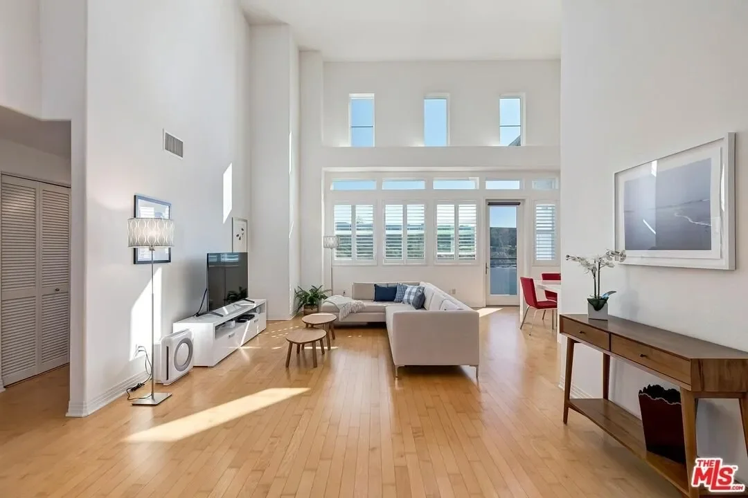 Gallery photo 1