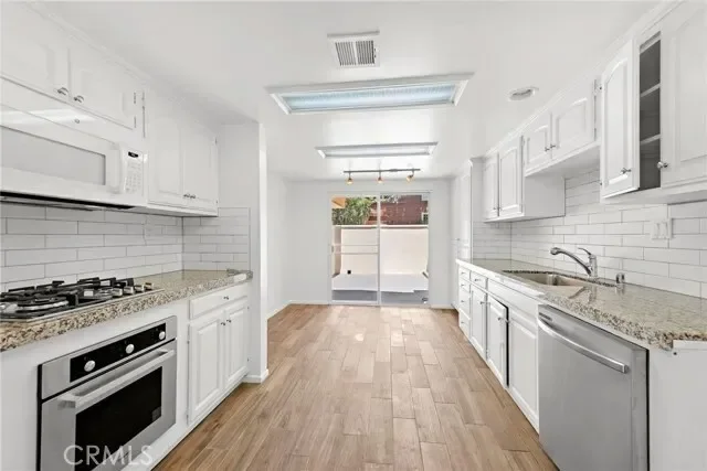 1585 Catalina, Laguna Beach, California, United States. - Photo 29