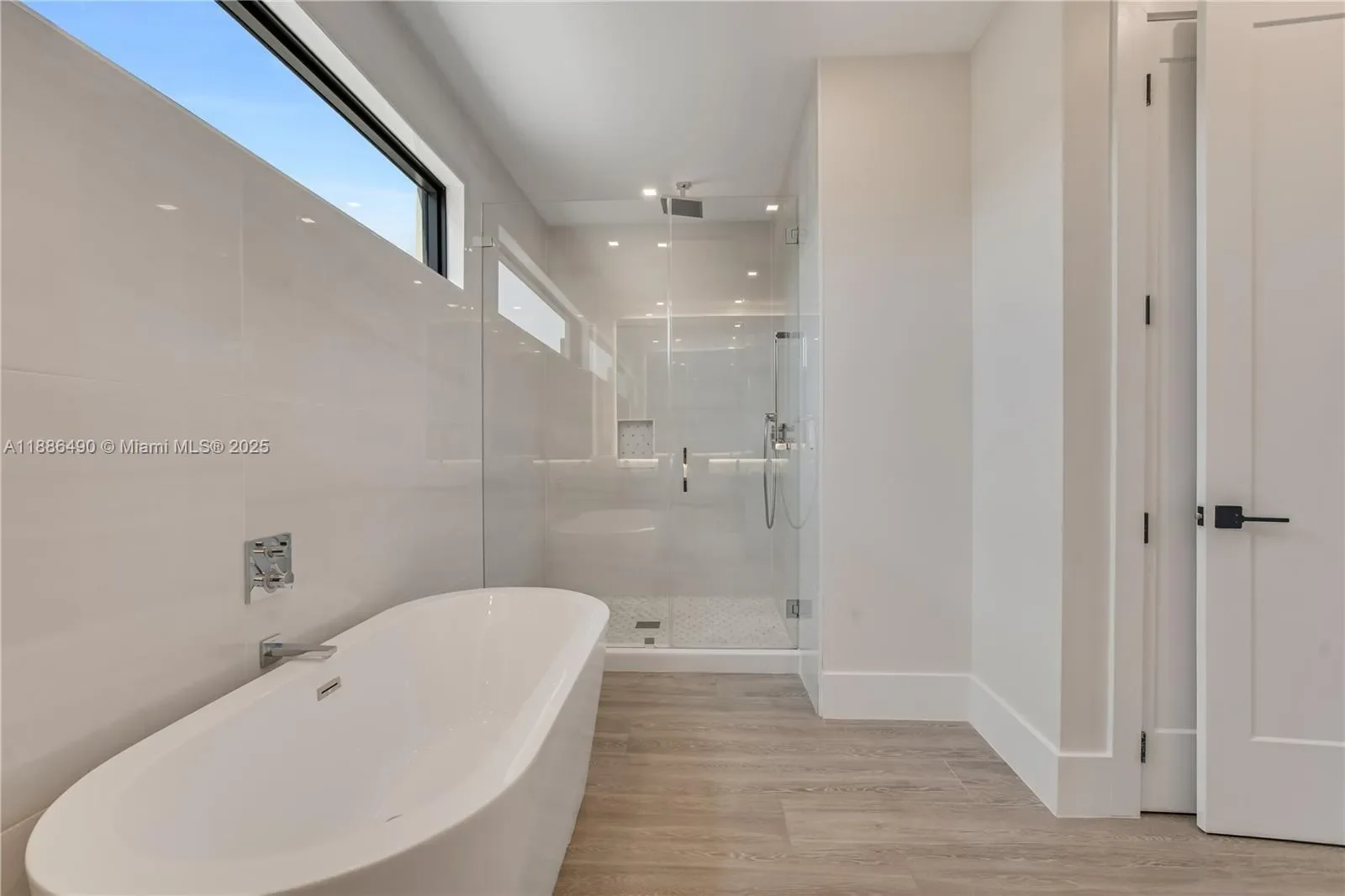 8826 Froude Ave, Bal Harbour, Florida, United States. - Photo 35