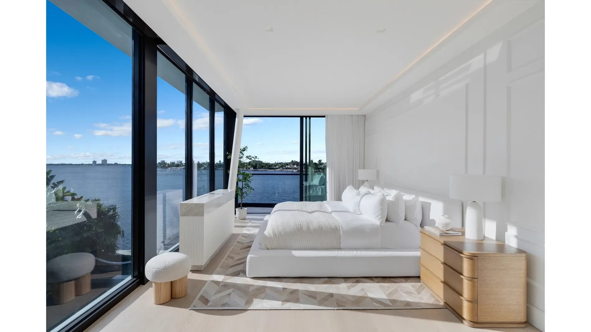 1165 N Biscayne Point Rd, Miami Beach, Florida, United States. - Photo 1