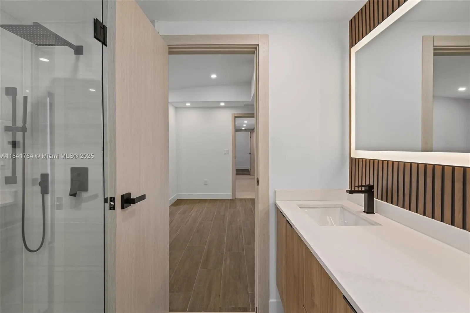 2180 NE 190th Ter, North Miami Beach, Florida, United States. - Photo 22