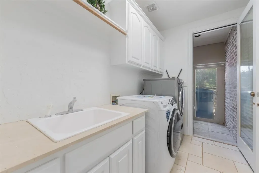 3205 High Point Drive, Lewisville, Texas, United States. - Photo 34