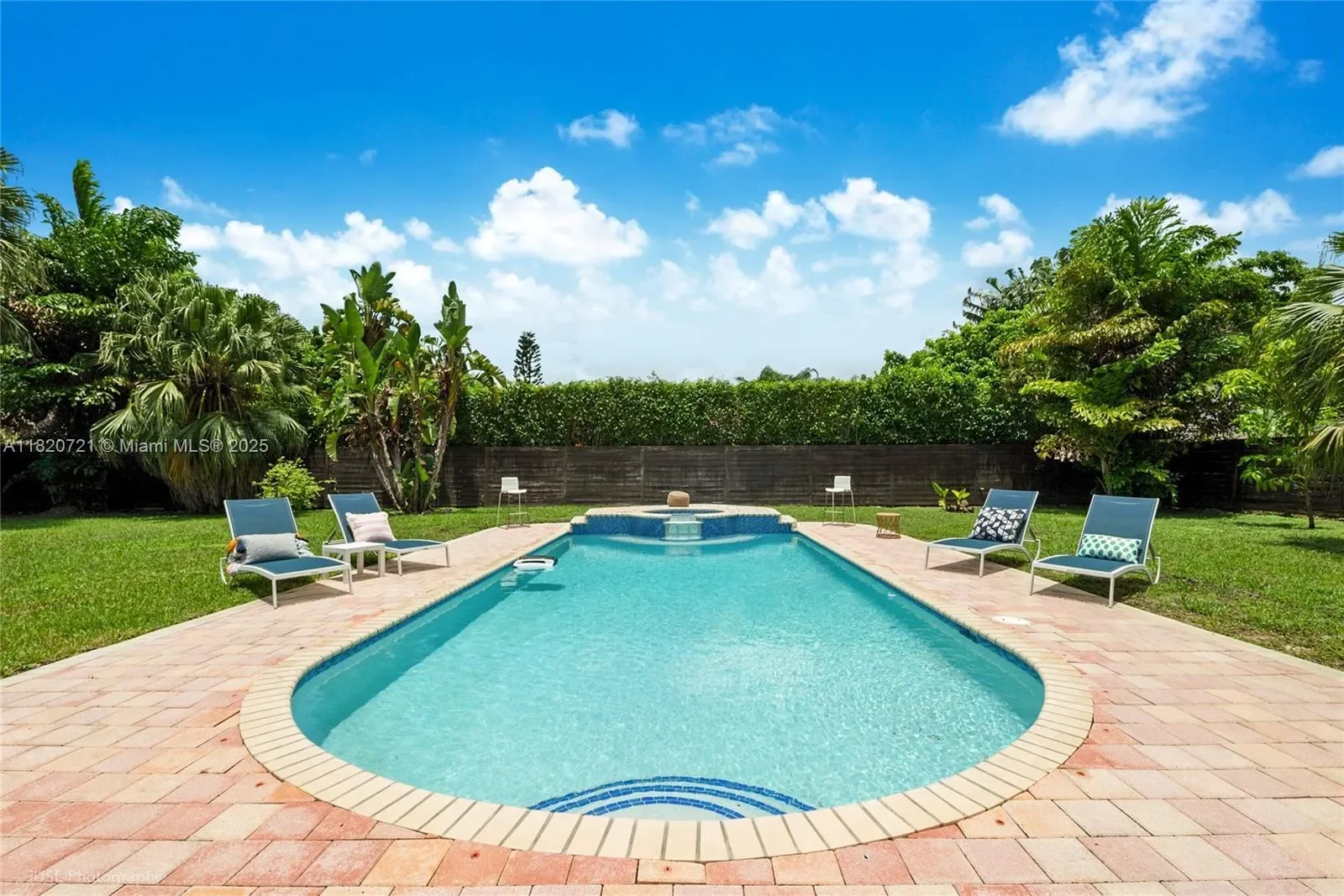 17050 SW 90th Ave, Cutler Bay, Florida, United States. - Photo 21
