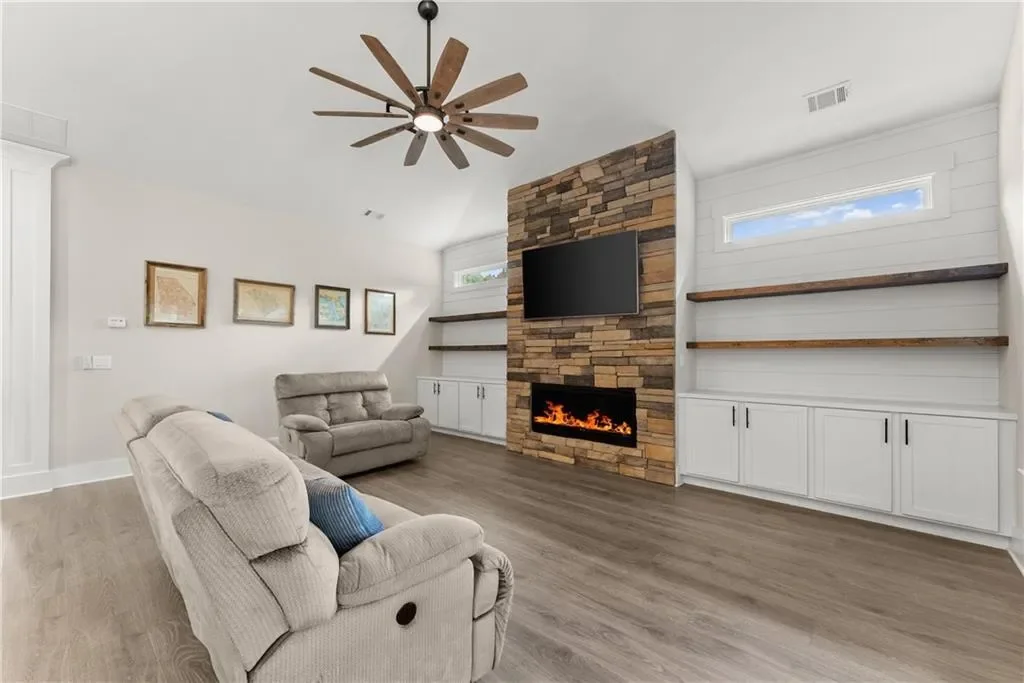 7187 Sanctuary Drive, Hoschton, Georgia, United States. - Photo 5