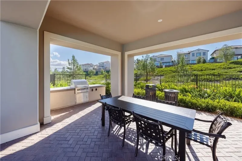 126 Sunnyside, Irvine, California, United States. - Photo 19