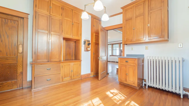531 E Joliet Street , Crown Point, IN 46307, Crown Point, Indiana, United States. - Photo 19