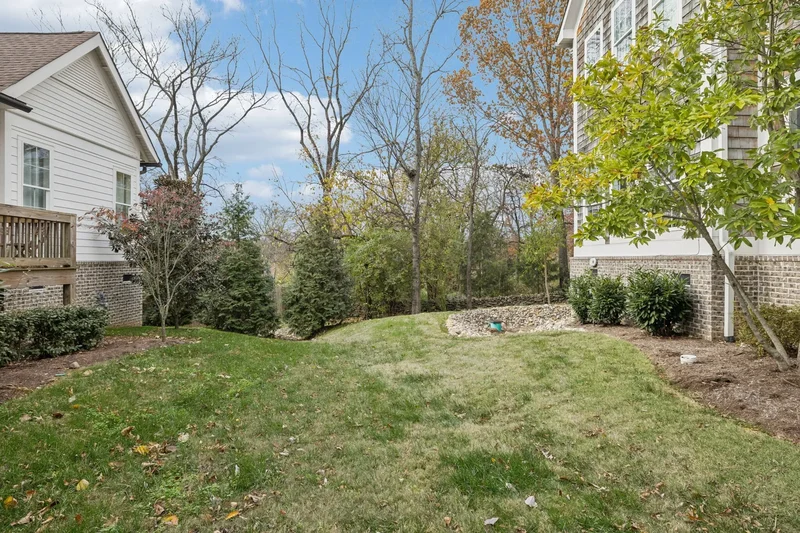 3304D Hobbs Rd, Nashville, TN 37215, Forest Hills, Tennessee, United States. - Photo 61